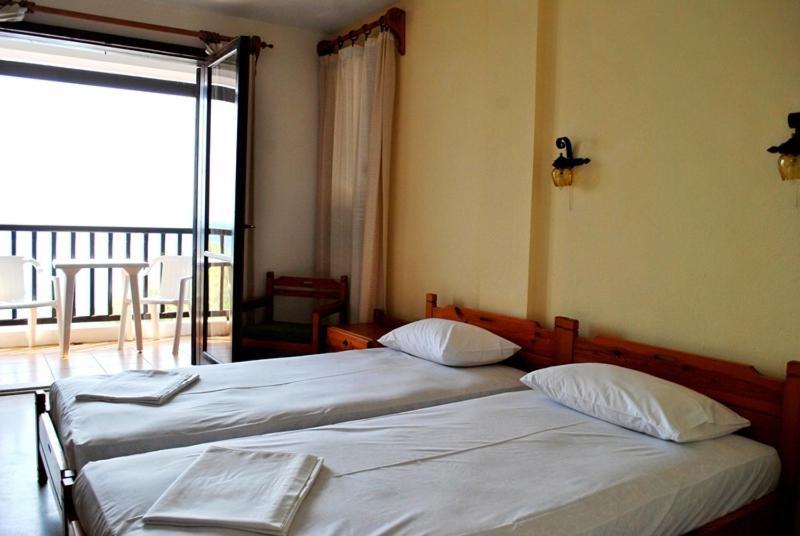 Hotel Maro Agios Ioannis  Bilik gambar